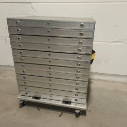 Flight case with drawers on trolley